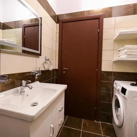Ej Beachfront Luxury Vlorë
