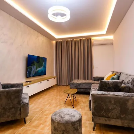 Ej Beachfront Luxury Vlorë