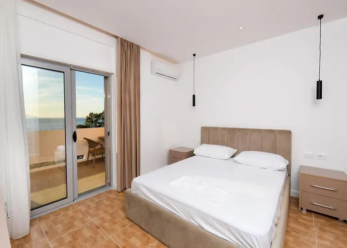 Ej Beachfront Luxury