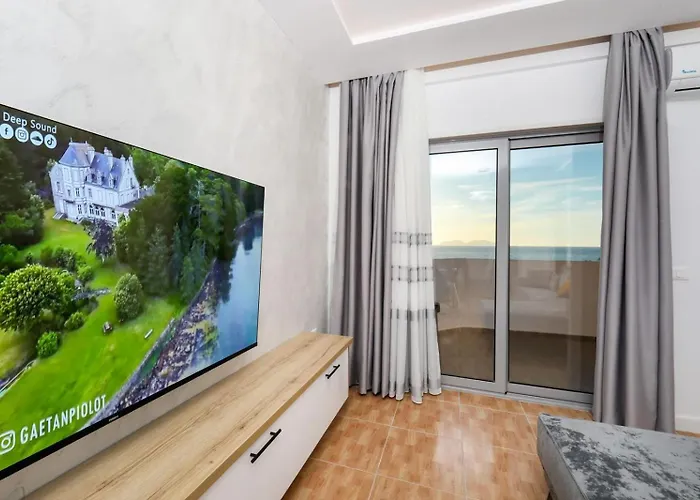 Ej Beachfront Luxury