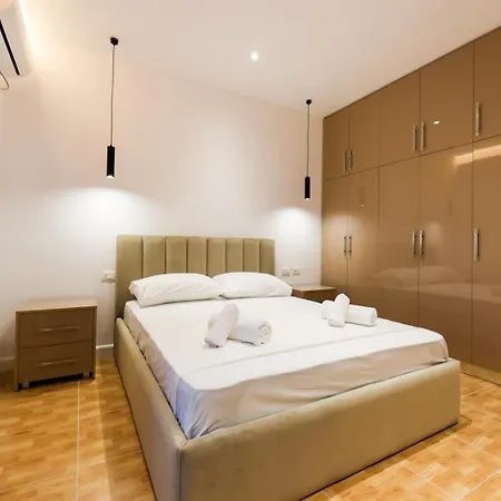 Apartment Ej Beachfront Luxury Vlore