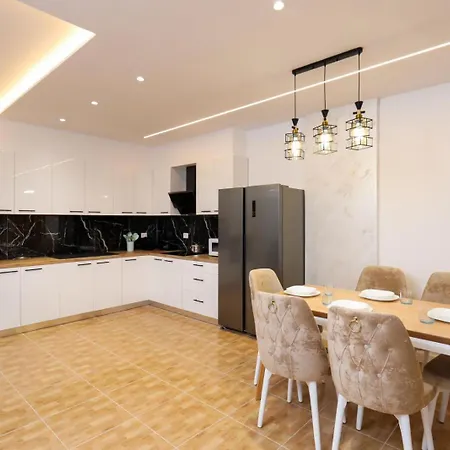 Ej Beachfront Luxury Vlore