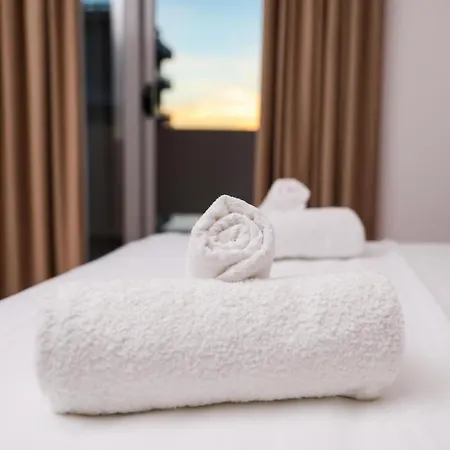 Ej Beachfront Luxury