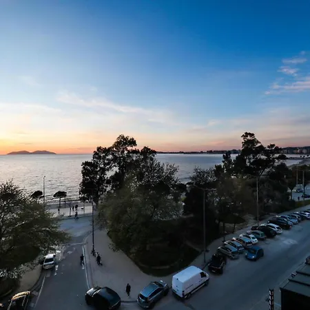 Apartament Ej Beachfront Luxury Wlora