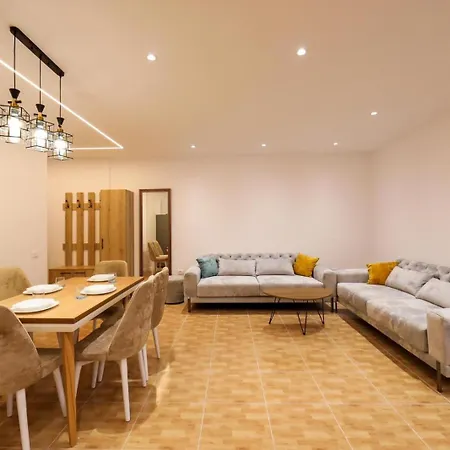 Apartament Ej Beachfront Luxury Wlora