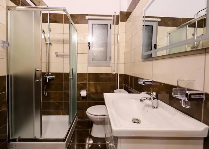 Ej Beachfront Luxury Vlorë