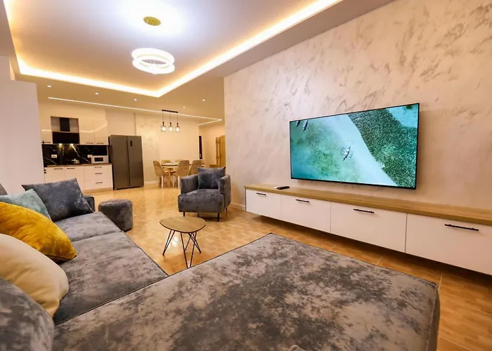 Ej Beachfront Luxury Vlorë